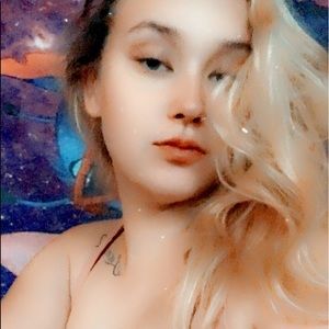 Meet your Posher, Hailey